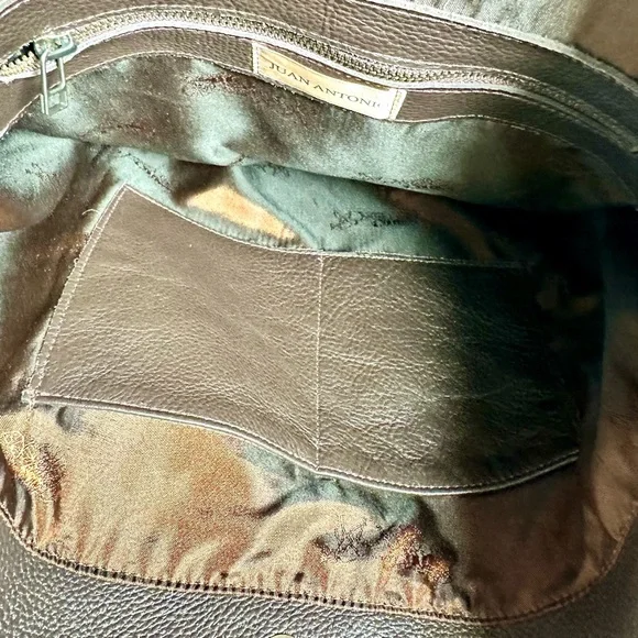 Juan Antonio Distressed Leather HOBO shoulder/handbag - Picture 11 of 15